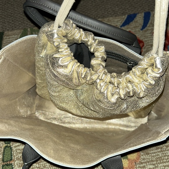 Brunello  Cucinelli large tote detachable Crossbody strap & inner pouch - Picture 13 of 16